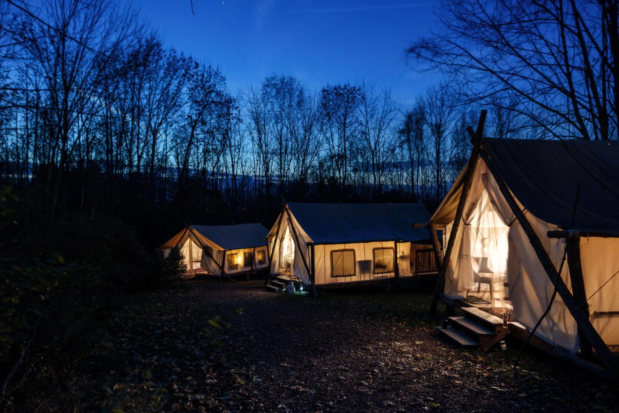 Готель Firelight Camps Ітака Екстер'єр фото